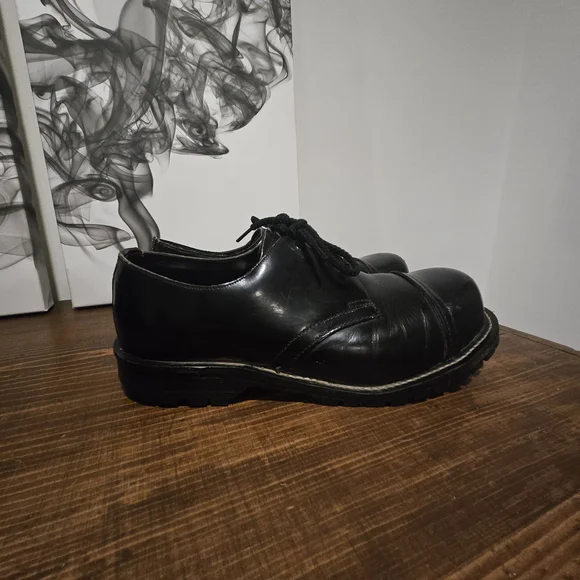 Underground Black Leather Women's Oxfords - Picture 5 of 8